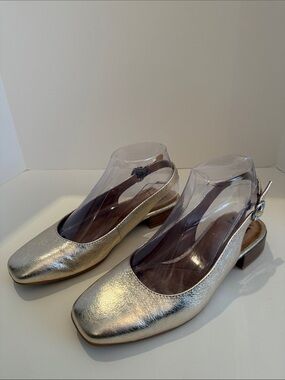 NWOT Sofft Gold Metallic Leather Slingback Square Toe Shoes Size 7 Comfort Flats
